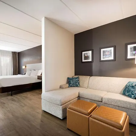 Comfort Suites Northlake